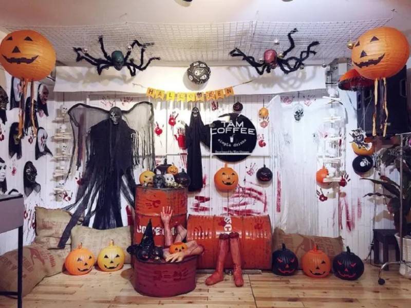 Bí kíp trang trí Halloween cho quán cà phê độc đáo, rùng rợn thu hút khách hàng