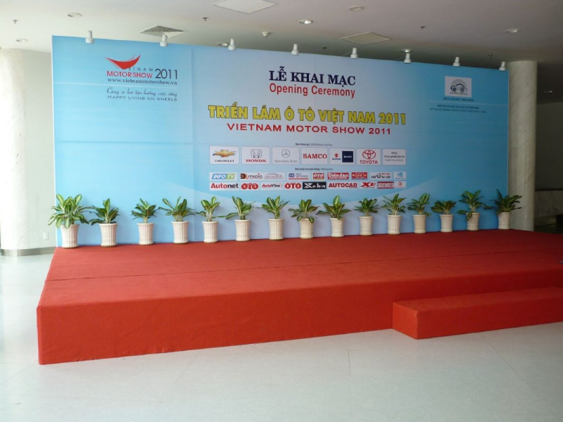 vật liệu phổ biến trong thi công backdrop